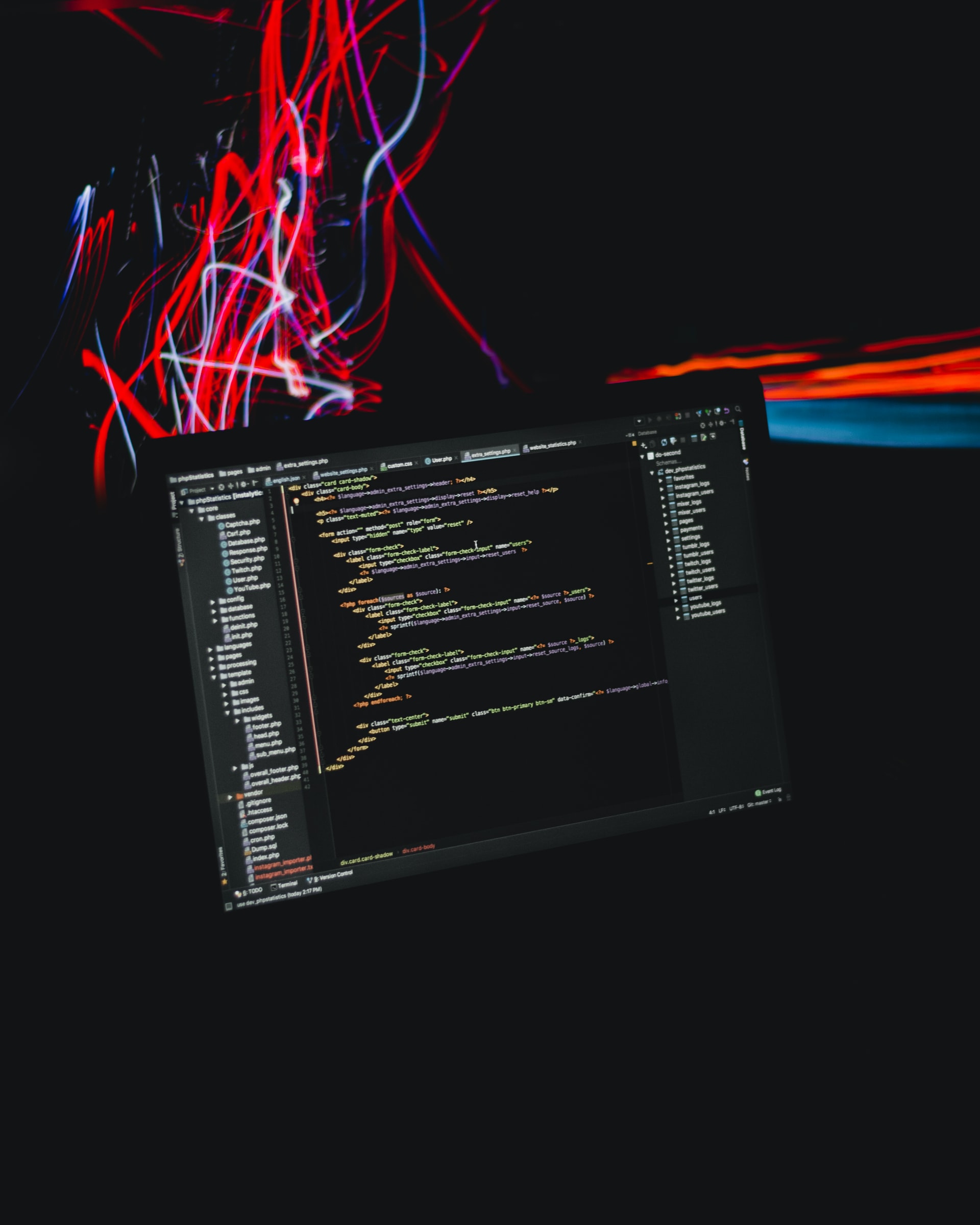 altumcode-oZ61KFUQsus-unsplash